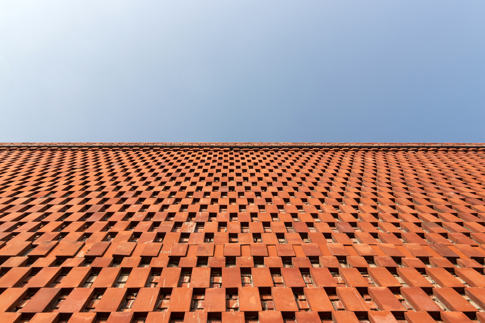 Prashanti Banquet & Health Club by Digvijay Rajdev Architects