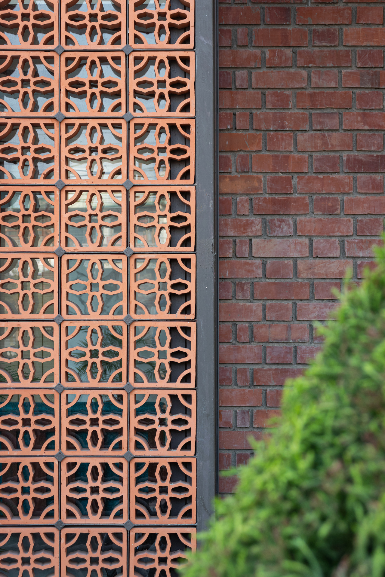 Prashanti Banquet & Health Club by Digvijay Rajdev Architects