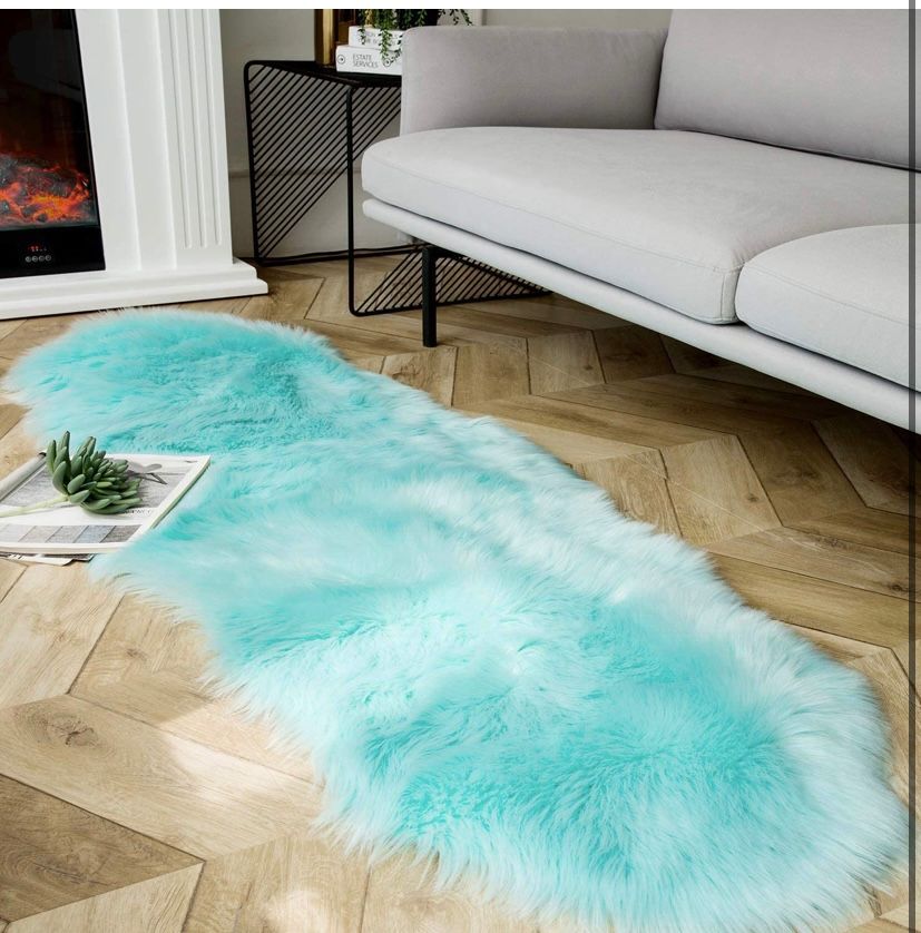 Faux Fur Runner Pink