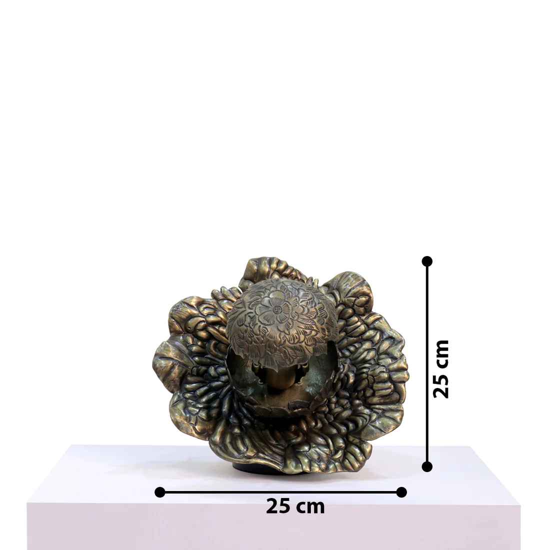 Celeste Petal Table Lamp