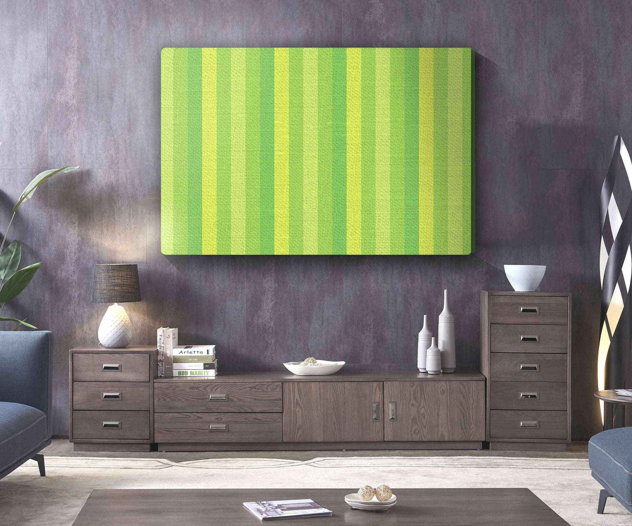 Green Monochromatic Stripes With Leaves