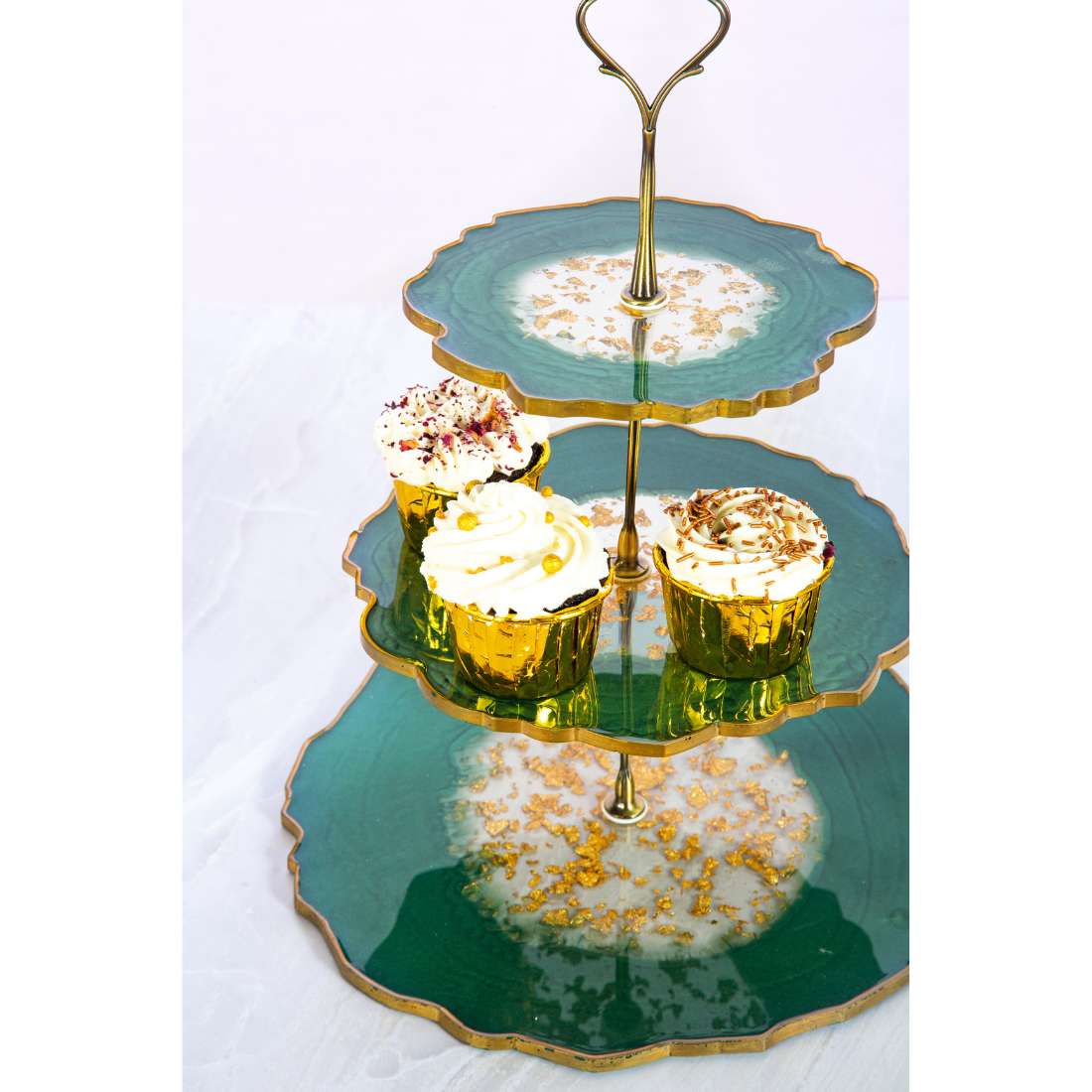 HN HUES Emerald Resin 3 Tier Cake Stand