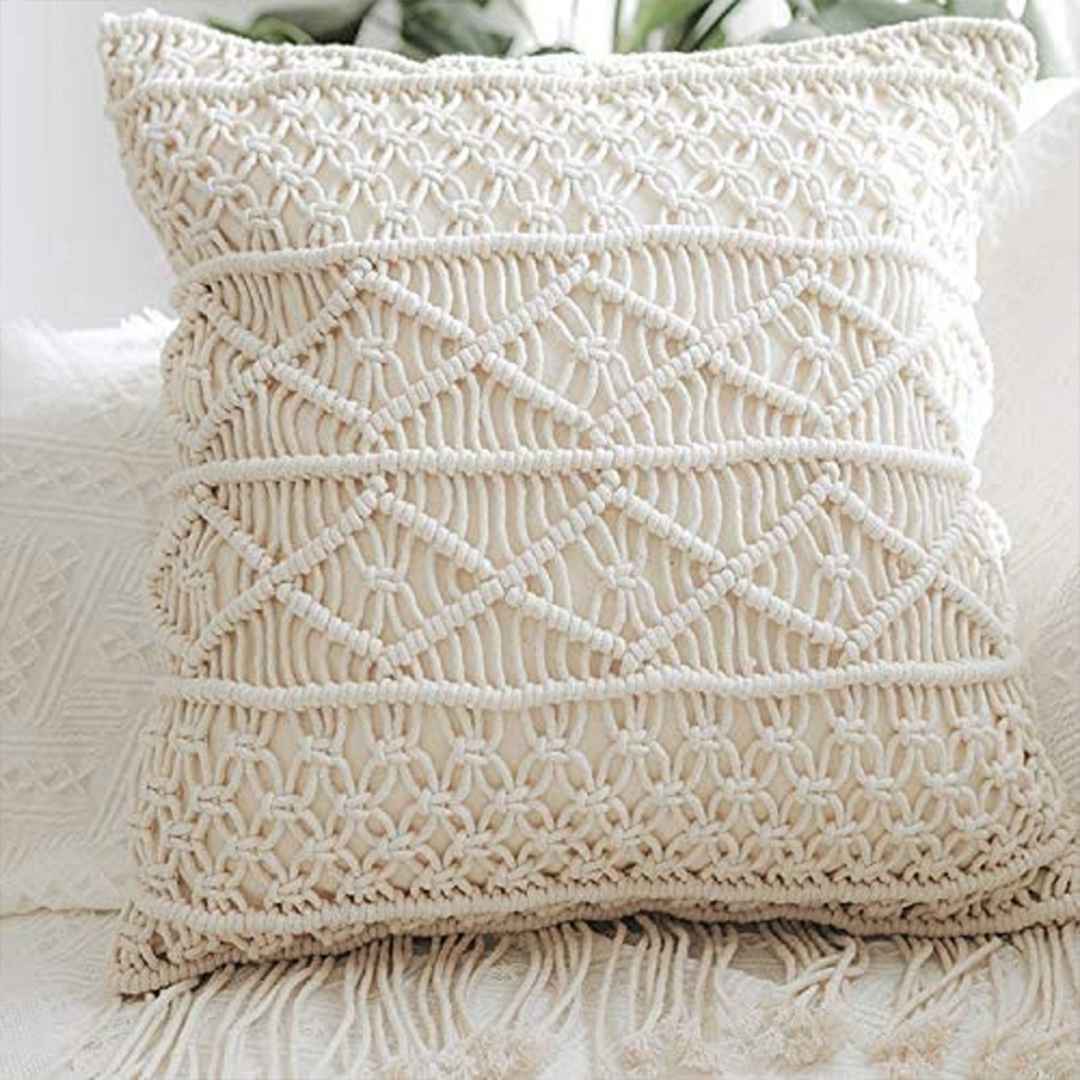 Kaahira Macrame Poufee