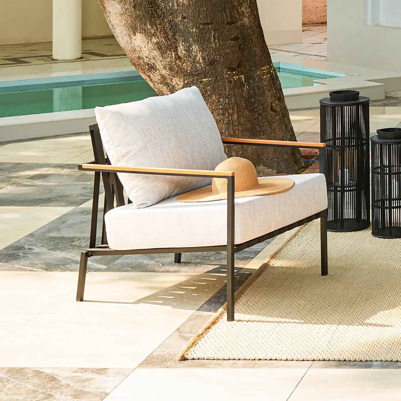Kalos Ellipse Coffee Table