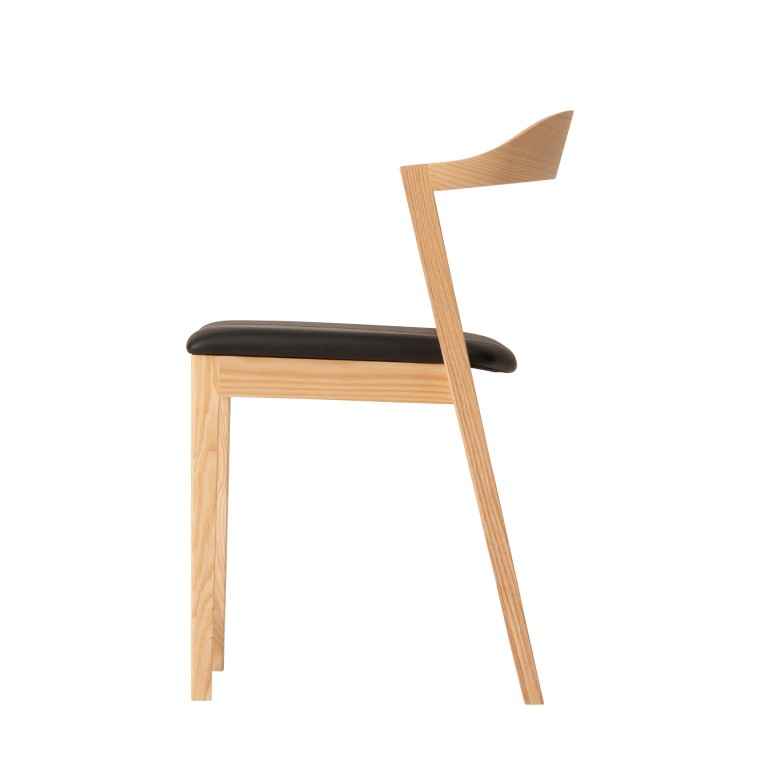 IILA Dining Stacking Chair