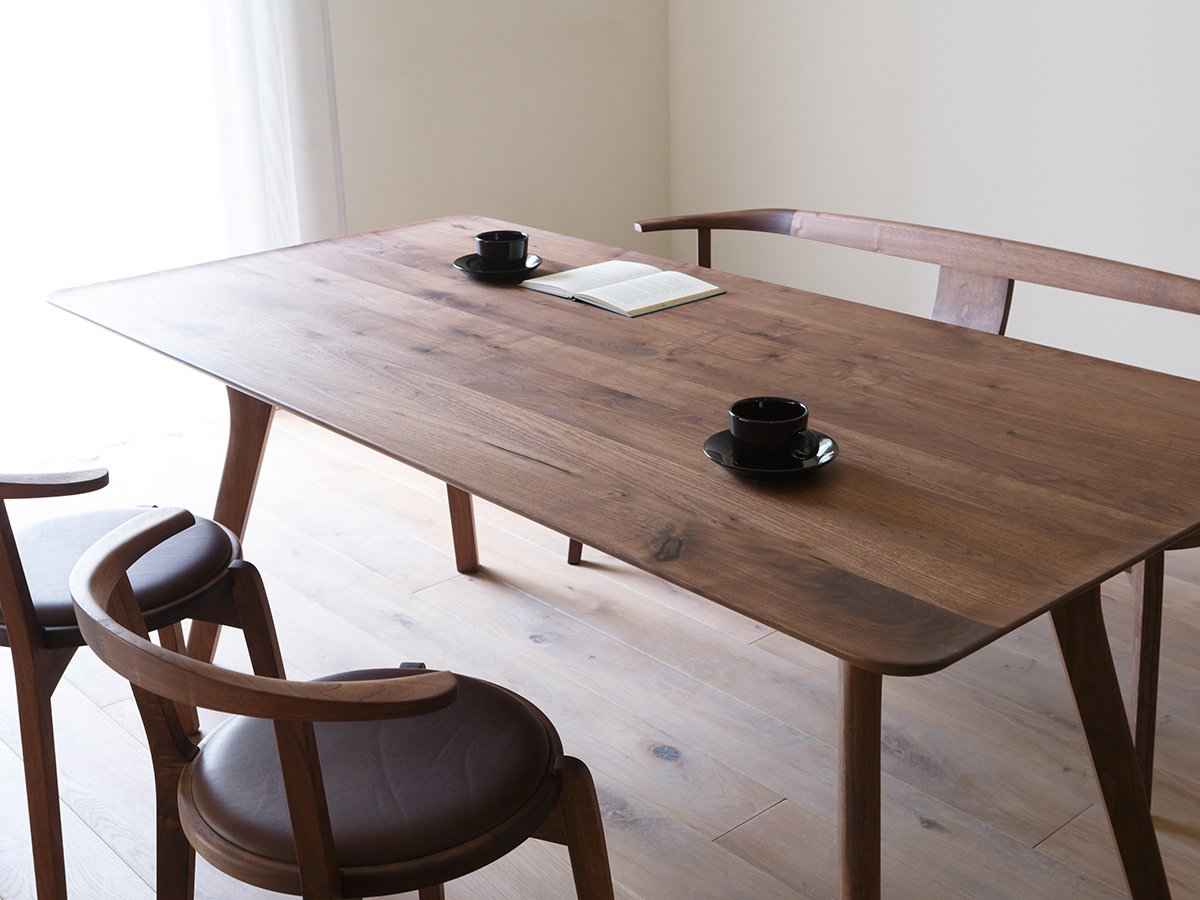 Kalon – Dining Table
