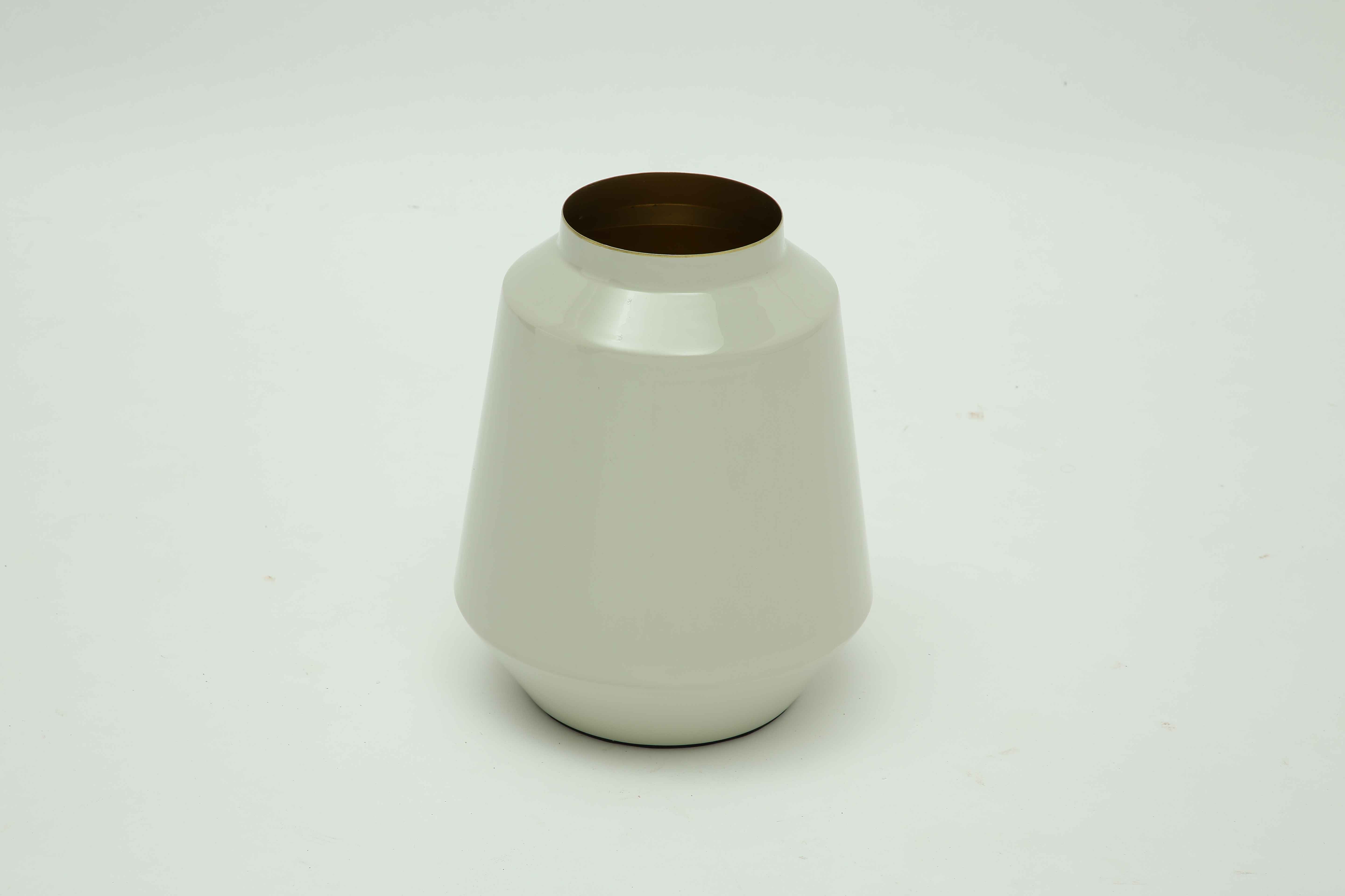 White flower vase