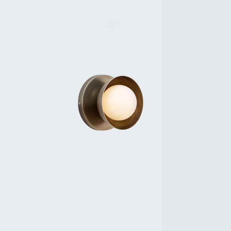 DEW WALL SCONCE SMALL BRASS DOME 
