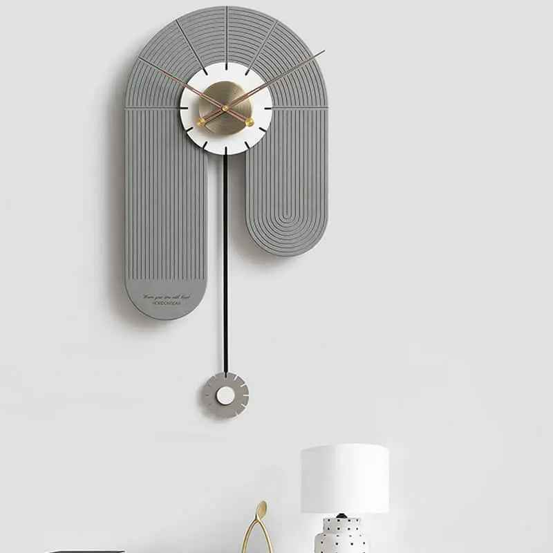 U-Turn Wood Wall Clock (Silver&White)