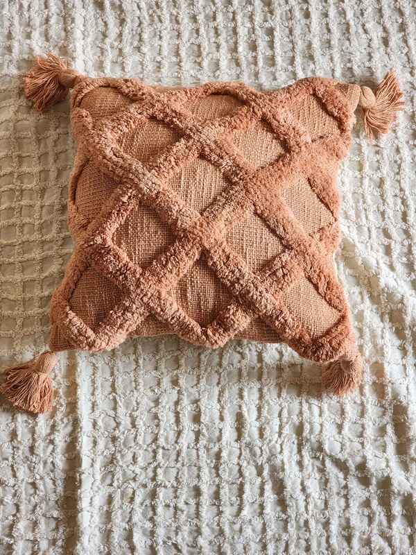 Amanda Tufted Pillow