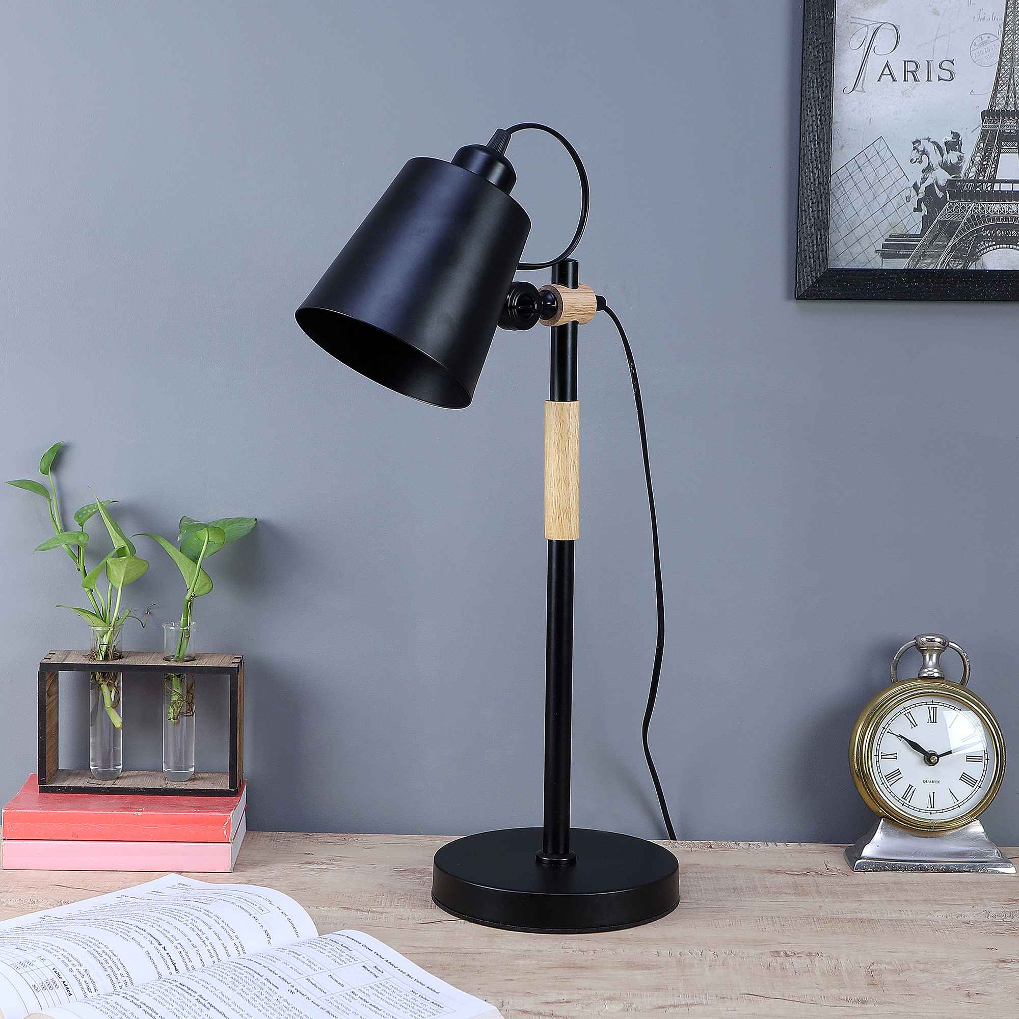 Lucca Gold Table Lamp With Metal Base