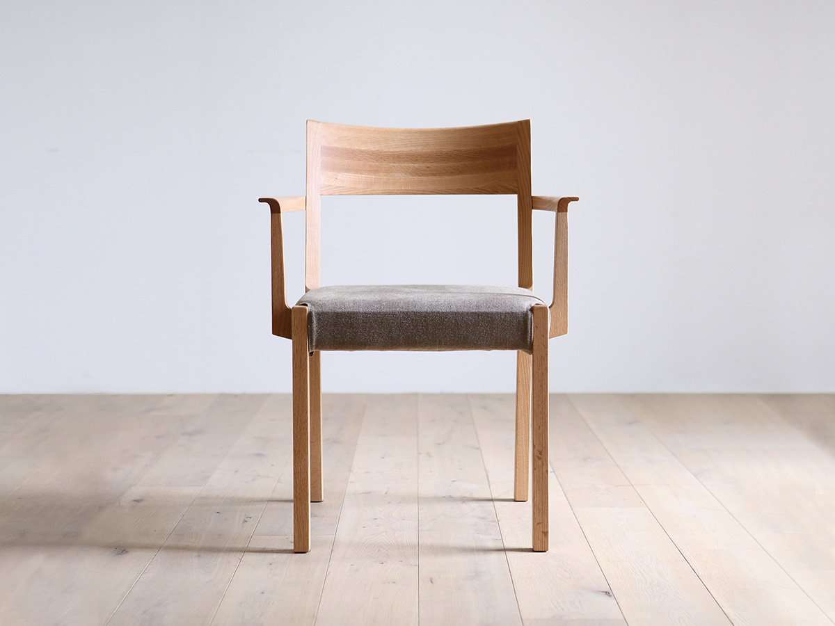 Arm Chair – Lacuna