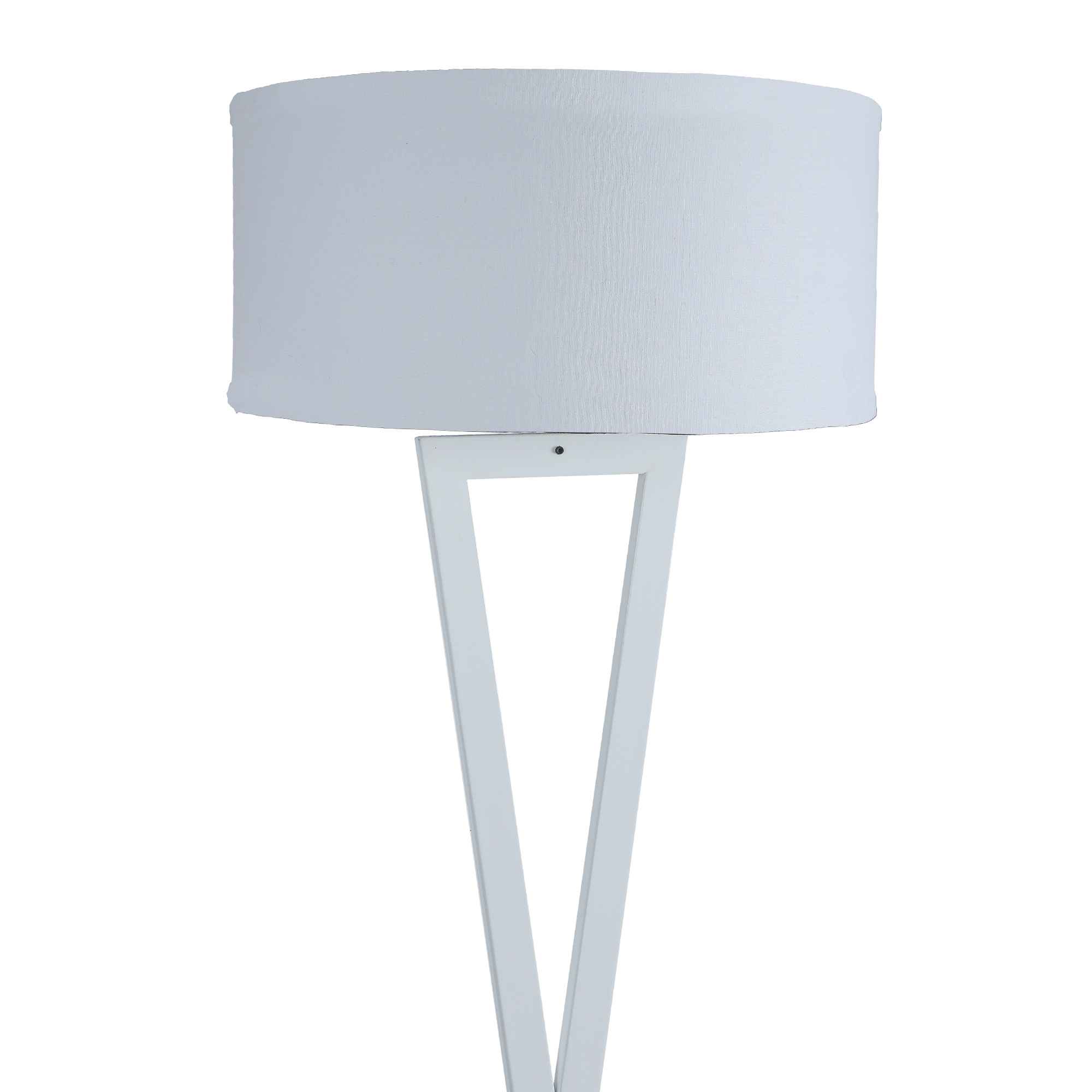 Hamptons Floor Lamp With Metal Base