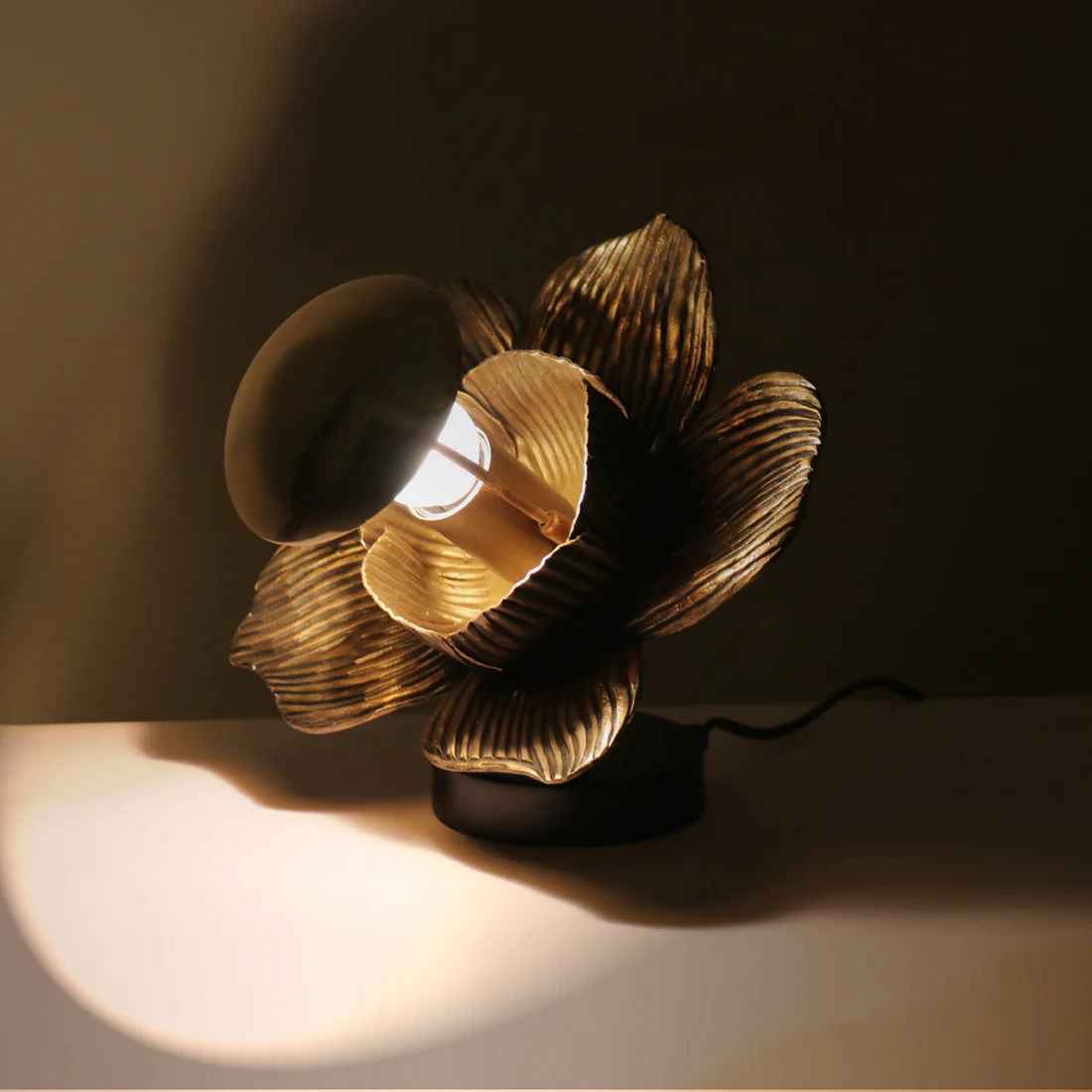 Celeste Flower Table Lamp