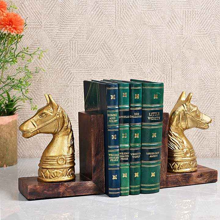 Rustic Bull Bookend