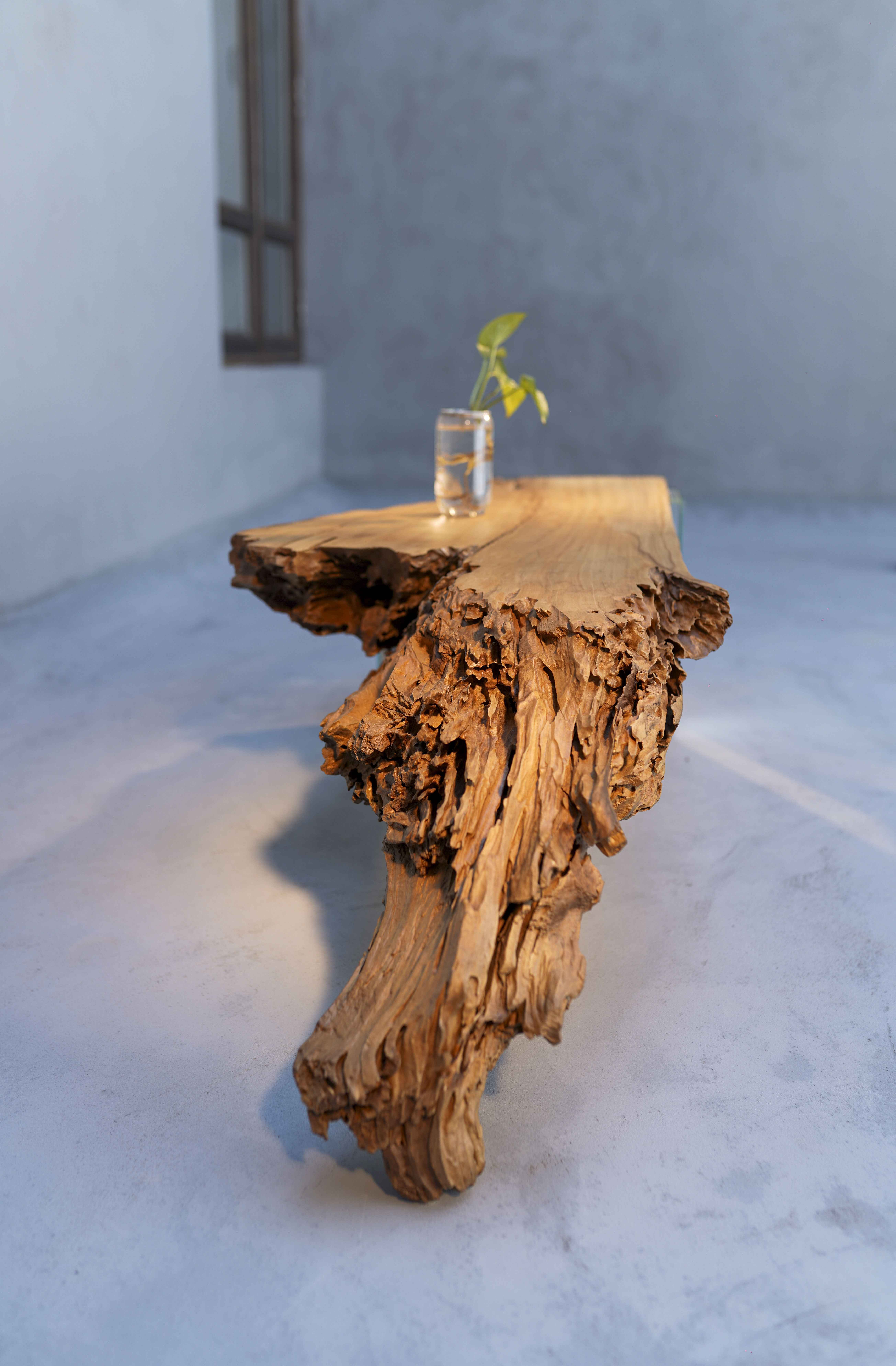Rotten Artsy Table