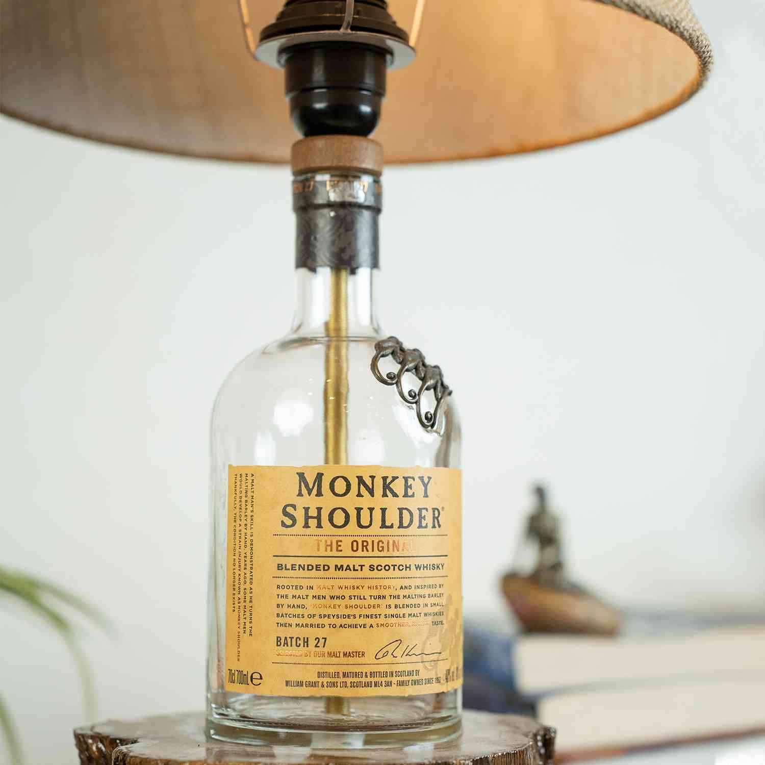 Wood Base Solid Table Lamp