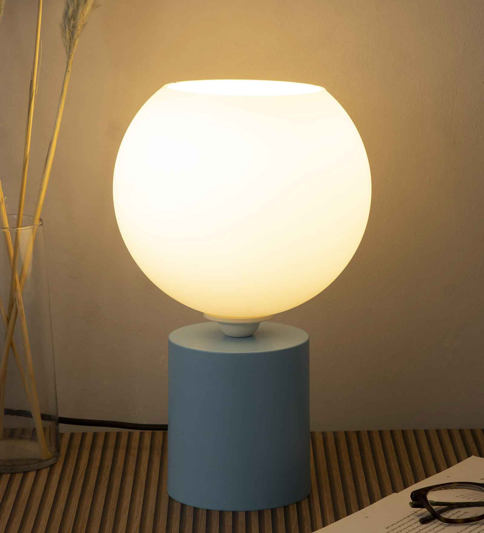 Lucca Gold Table Lamp With Metal Base