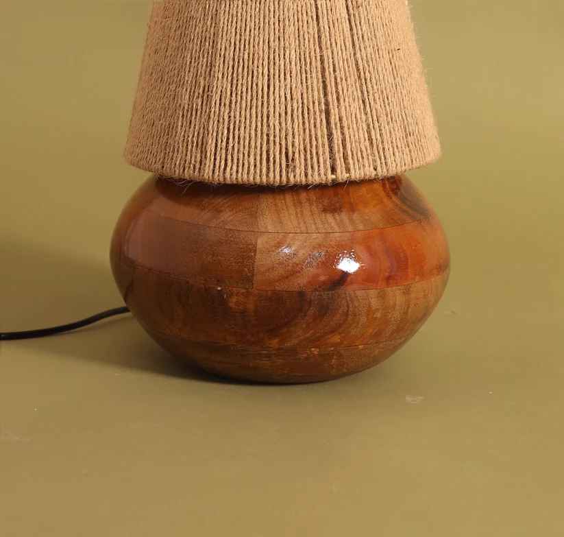 Leeva Table Lamp