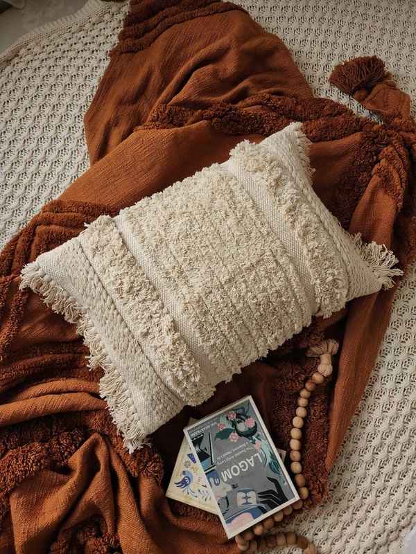 Roshni Lumbar Pillow