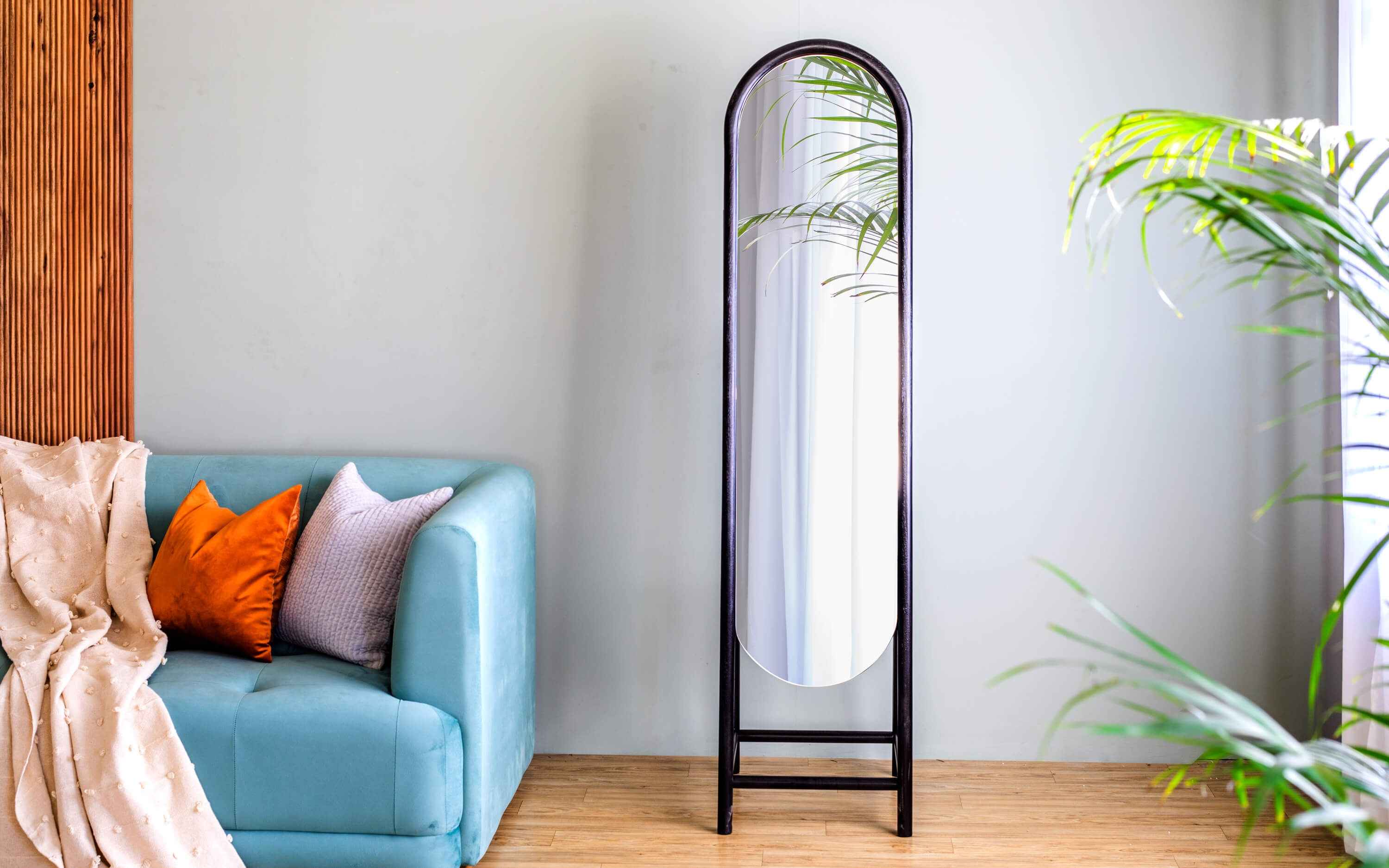 Yuva Rectangular Mirror