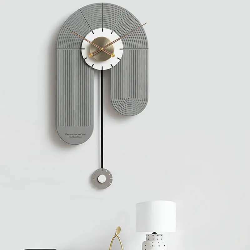 U-Turn Wood Wall Clock (Silver&White)