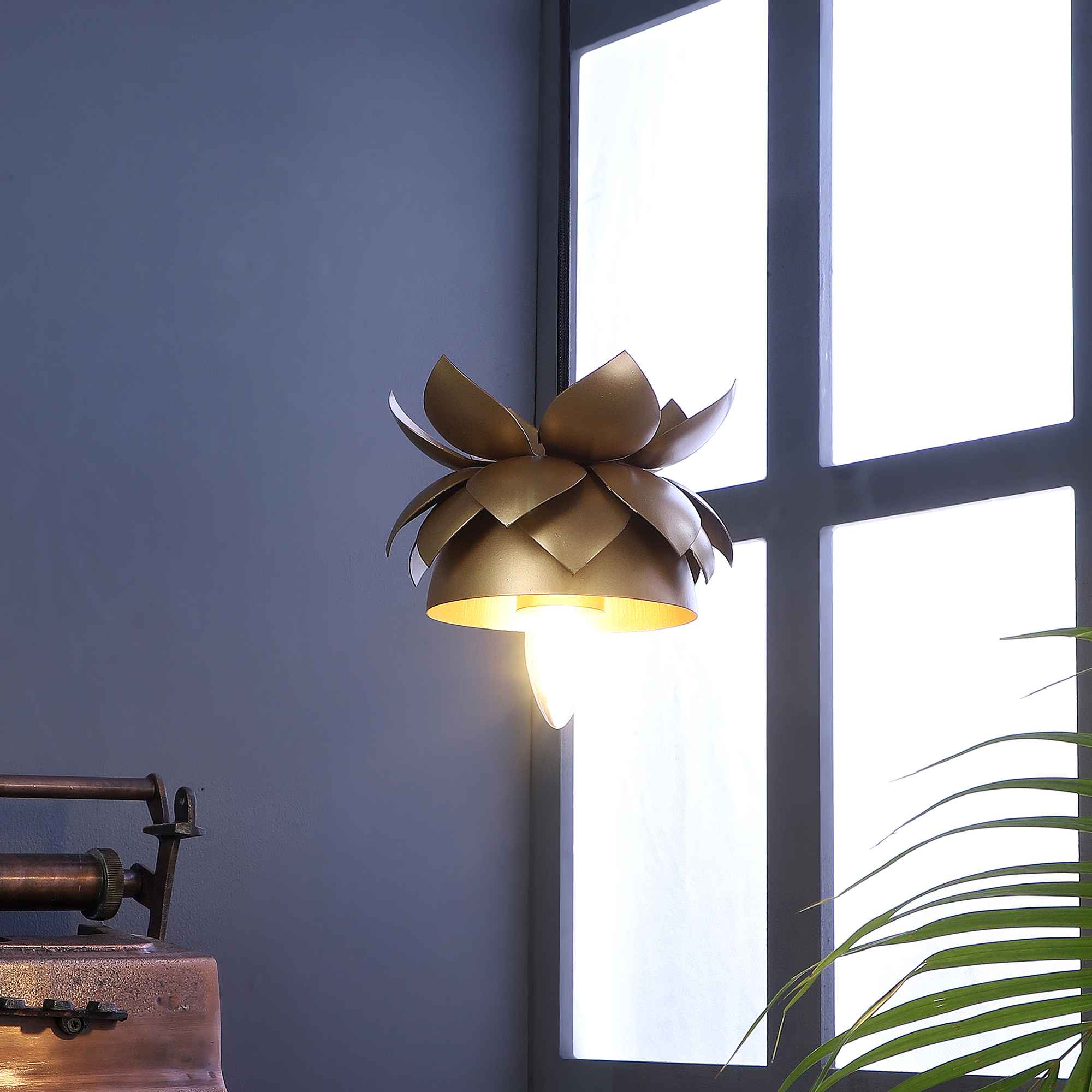 Kiro Ceramic Wall Sconce