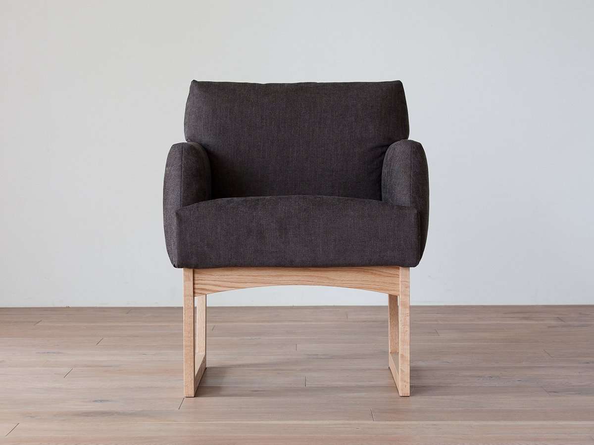 Dysania- Arm Chair