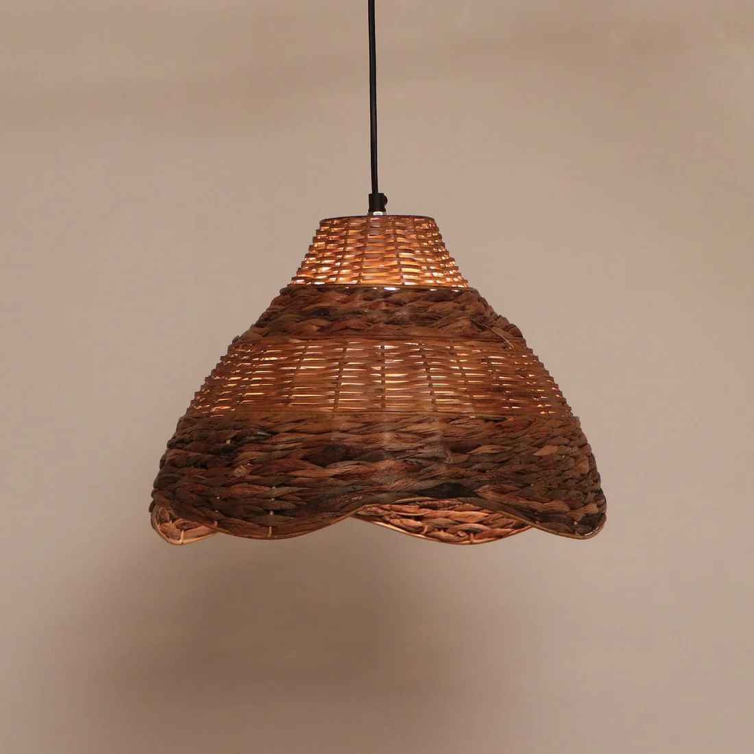 Tukani Oval Hanging Lamp