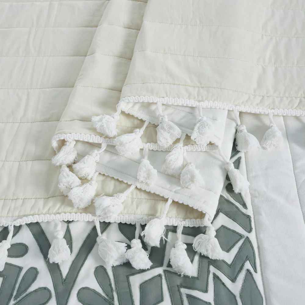 Lionfish Embroidered Bedding Set