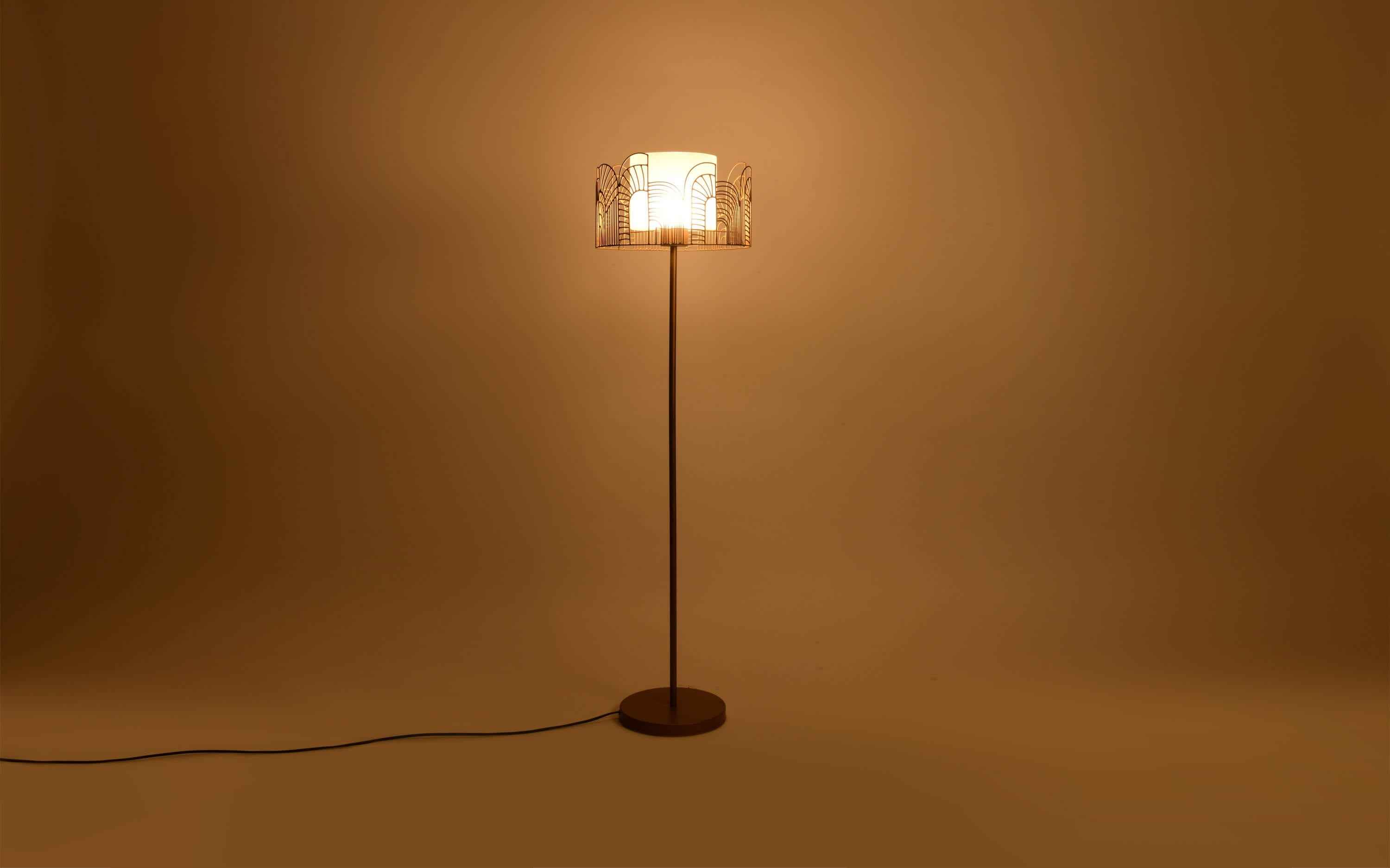 Leptos Tall Hanging Lamp