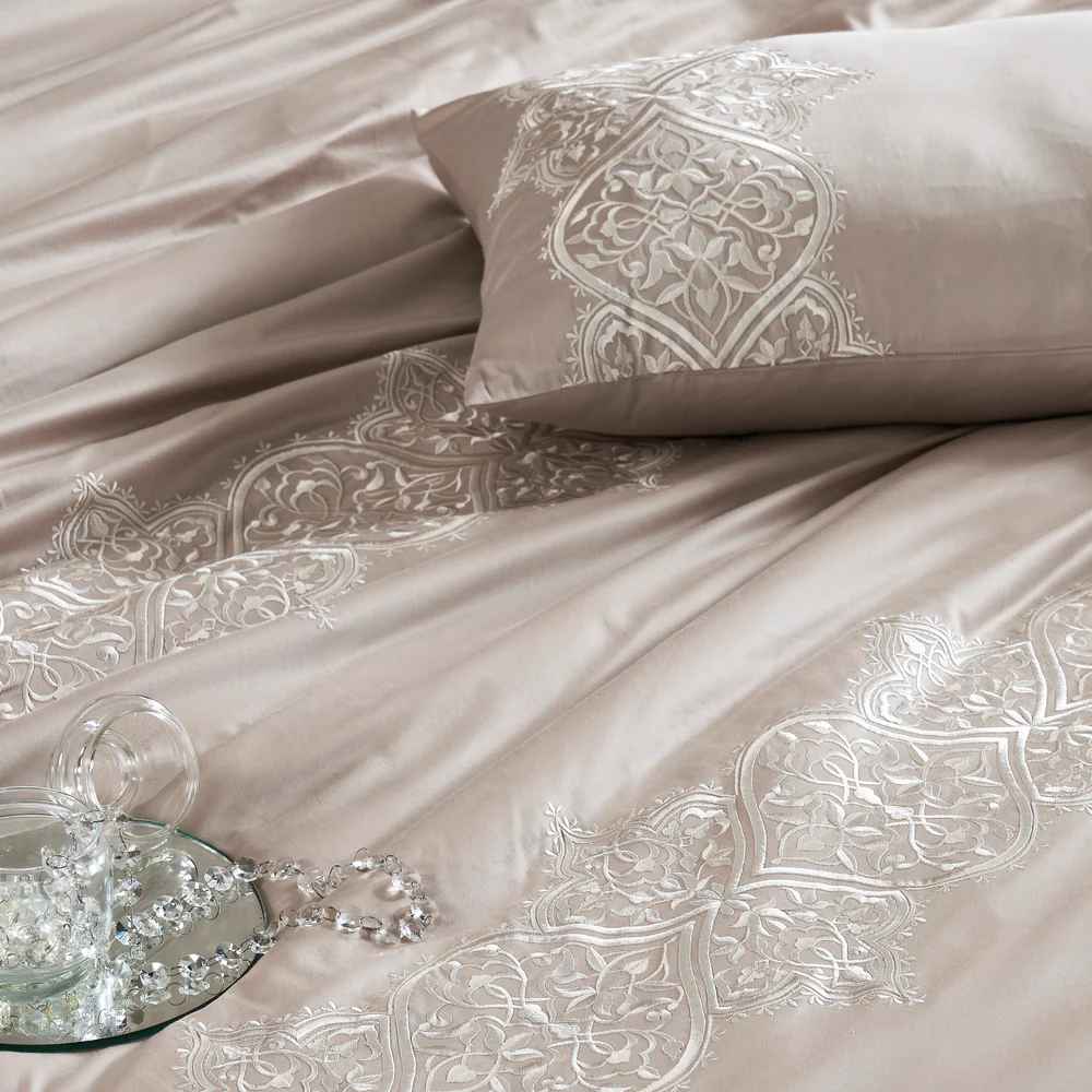 Fiddle Embroidered Duvet Cover Set