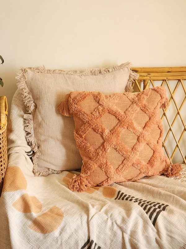 Amanda Tufted Pillow