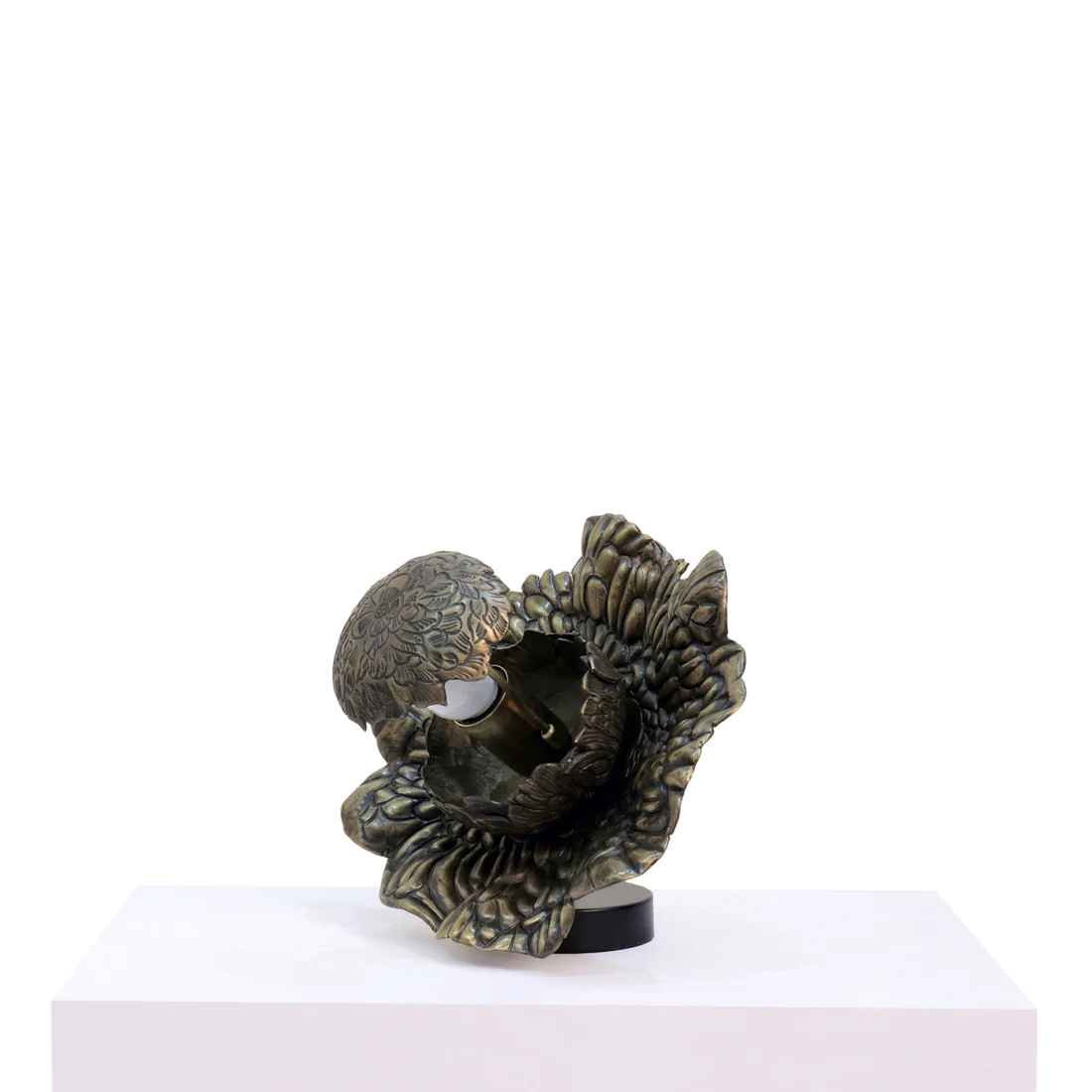 Celeste Petal Table Lamp