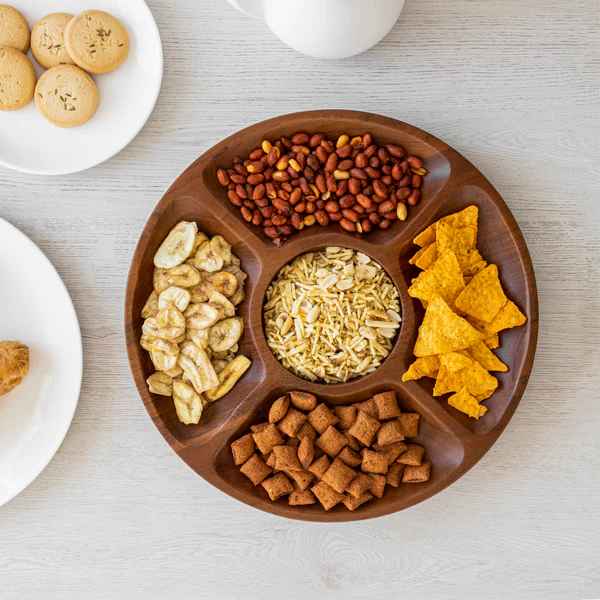 Ebele Oval Platter With Dip