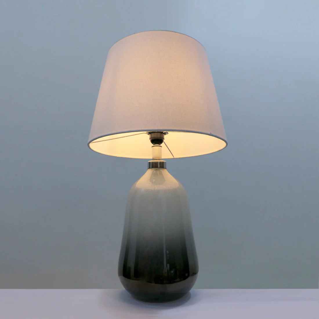 Valore Glass Table Lamp