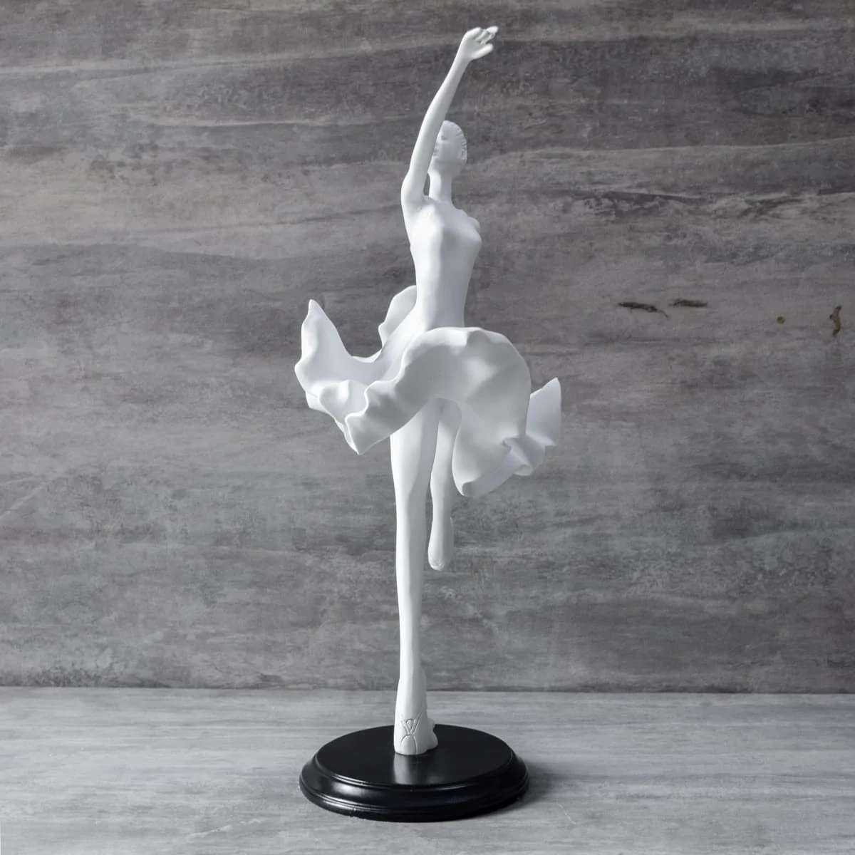 Leia Ballerina Sculpture