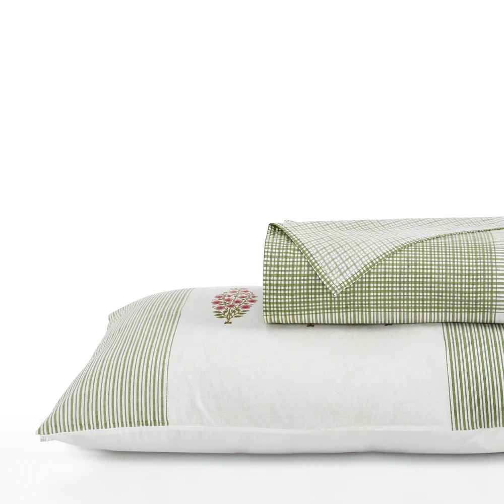 Cirrus Embroidered Bedsheet Set