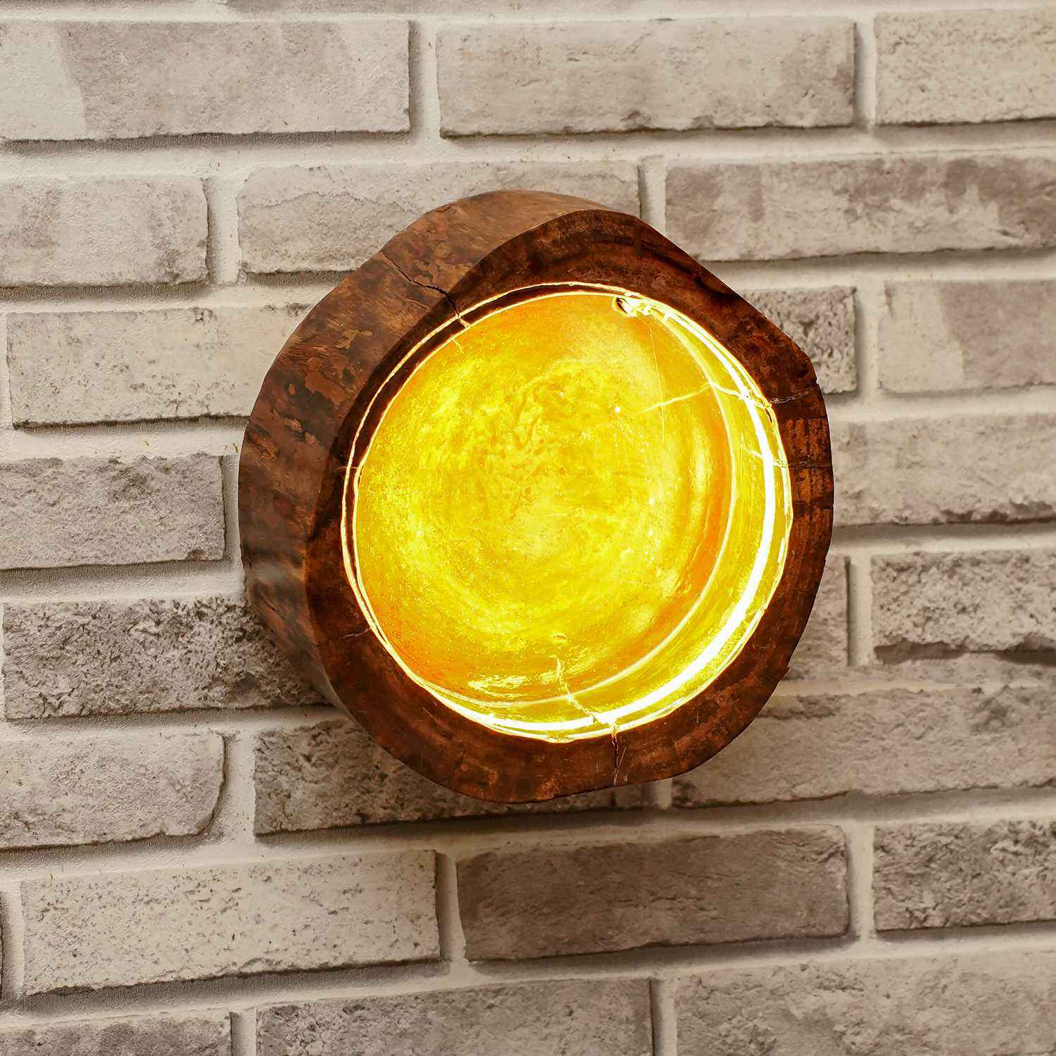 Top Solid Wall Mount Lamp (Recycled Bottle)