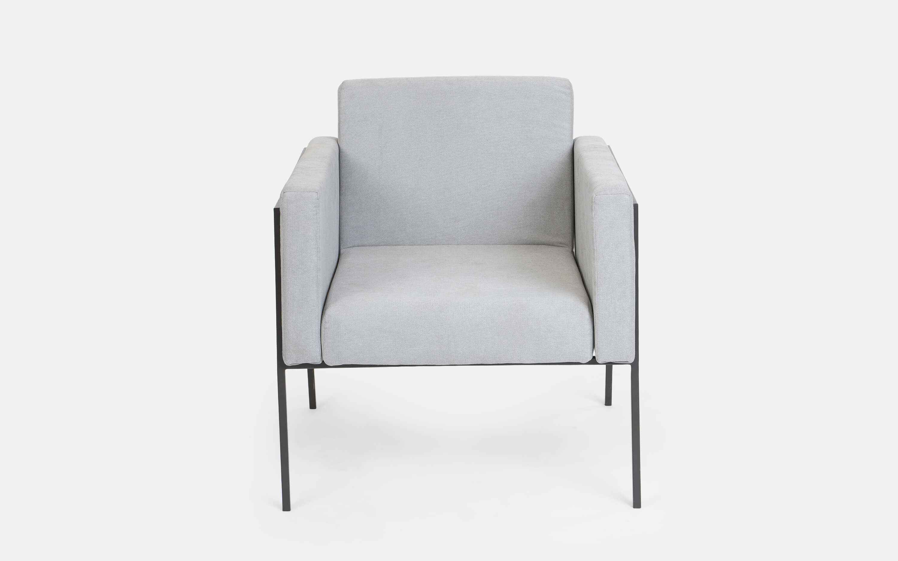 Metrix Lounge Chair