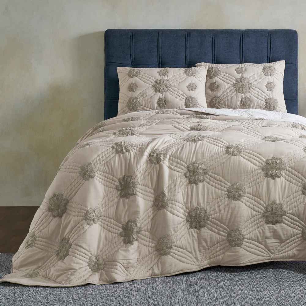 Hemera Embroidered Bedding Set