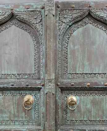 The Raisen Rustic Jaali Console