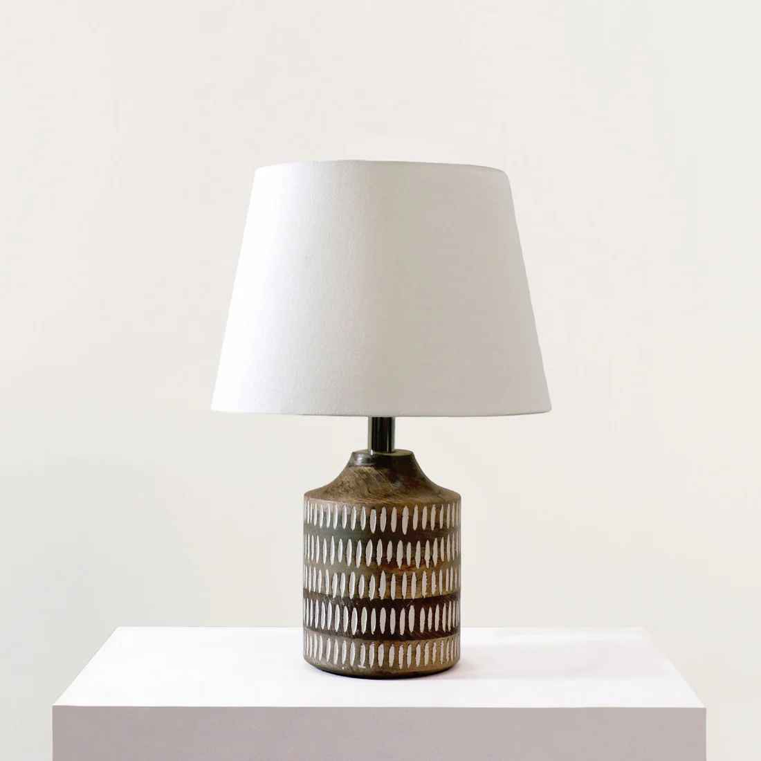 NAYBU Straight Table Lamp