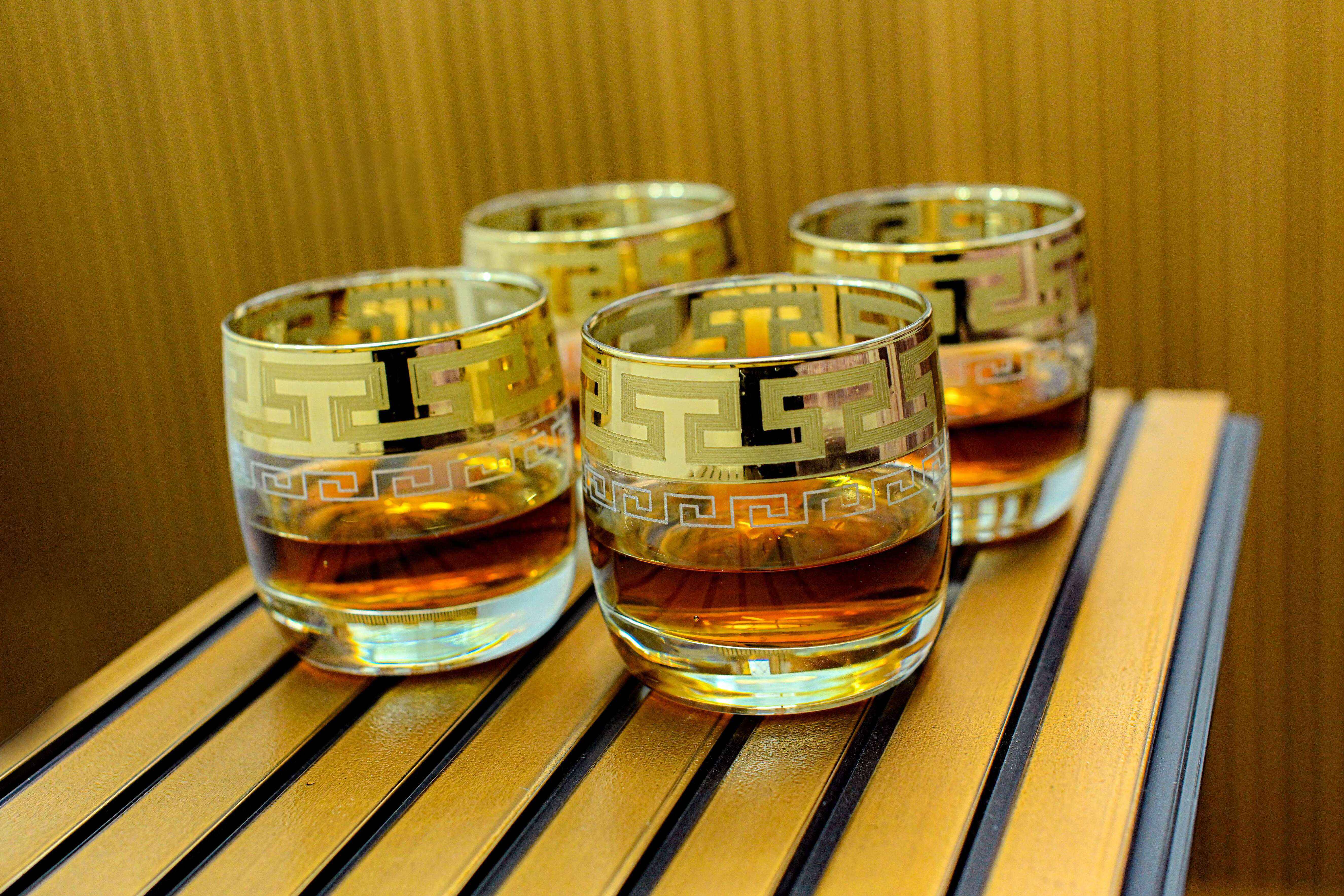 Vintage Classic Crystal Decanter Set With Glasses