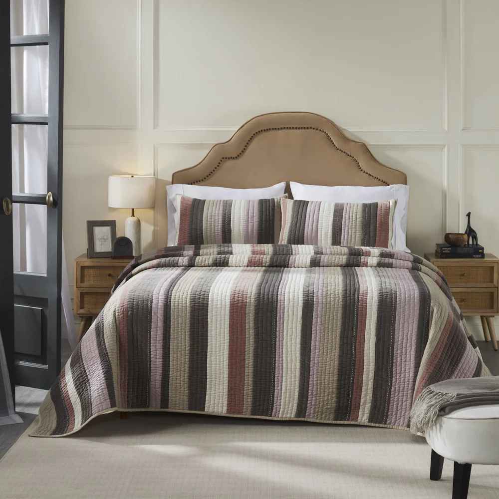 Hemera Embroidered Bedding Set