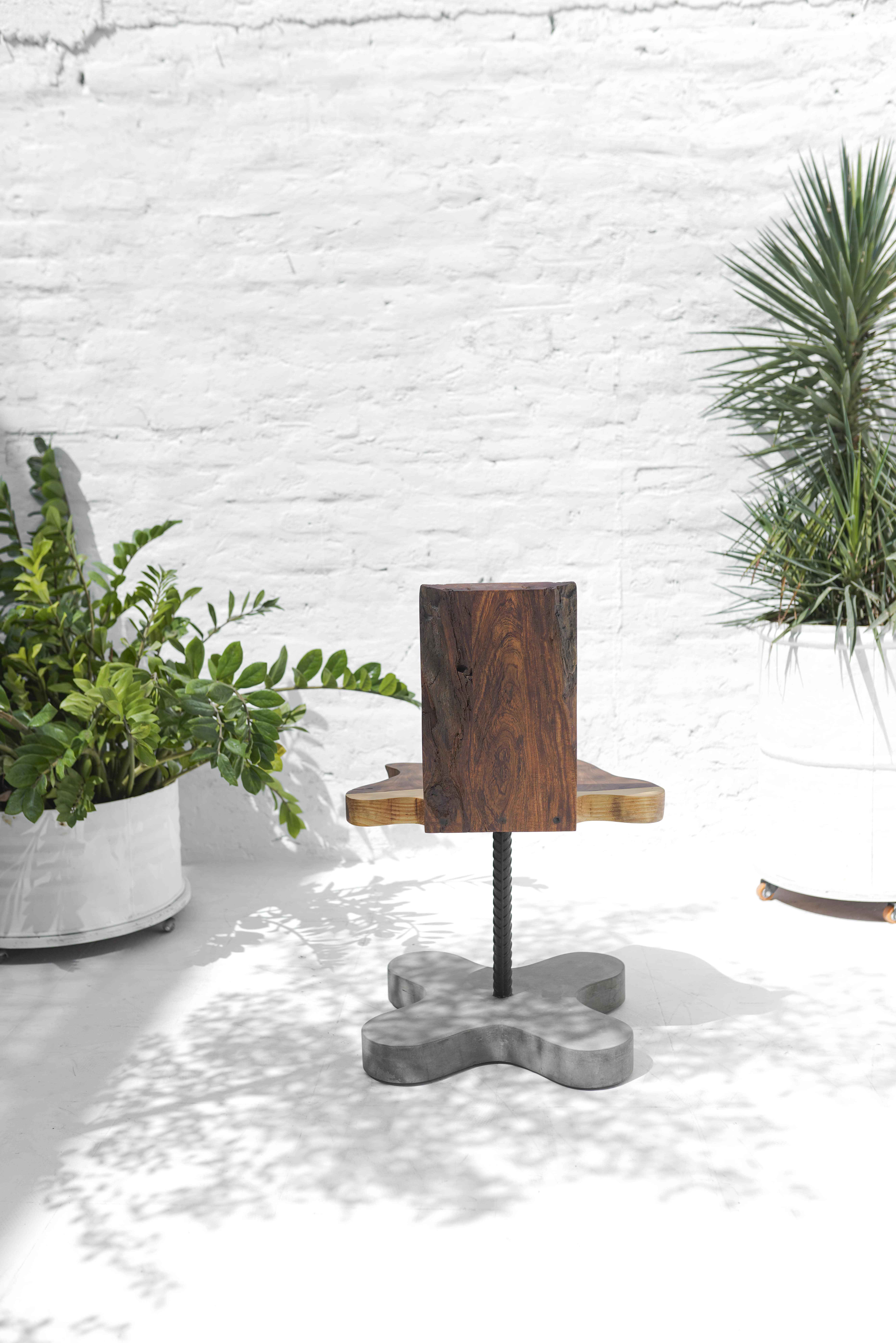 Canti Table