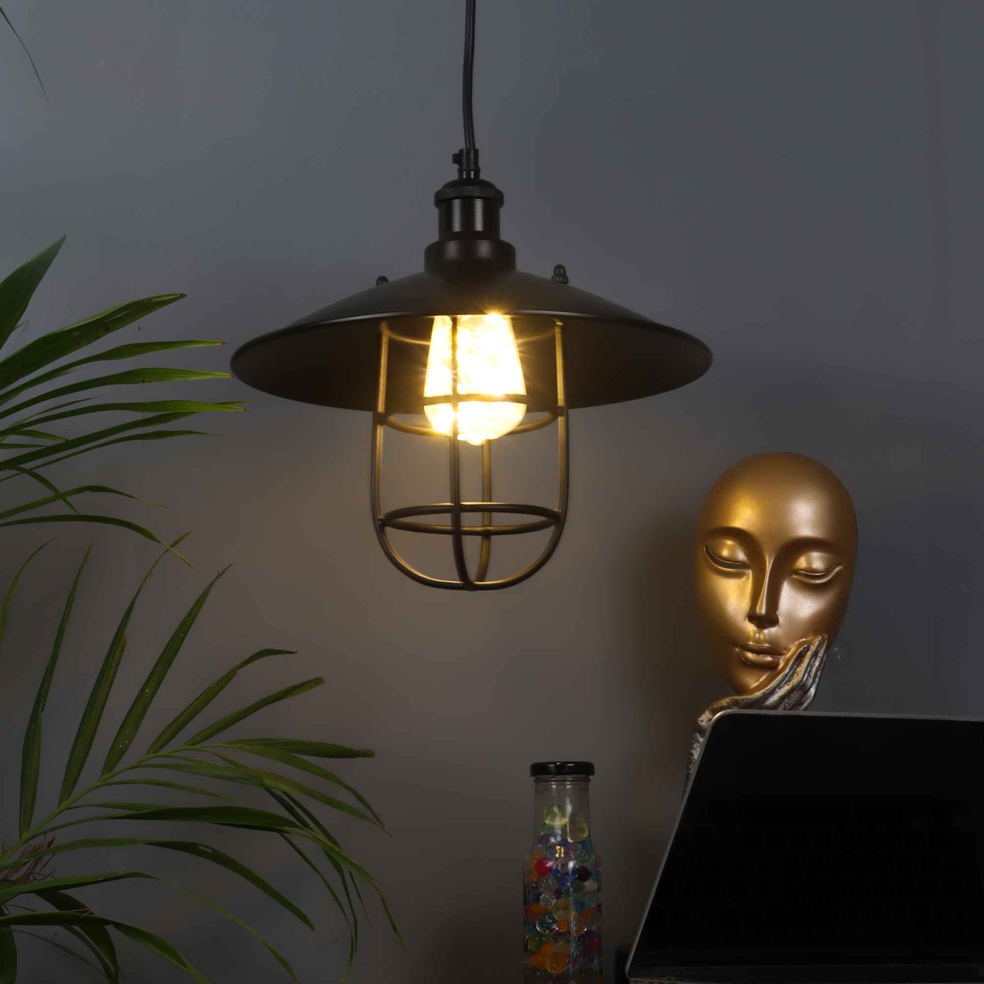 Anis Tripod Desk Lamp