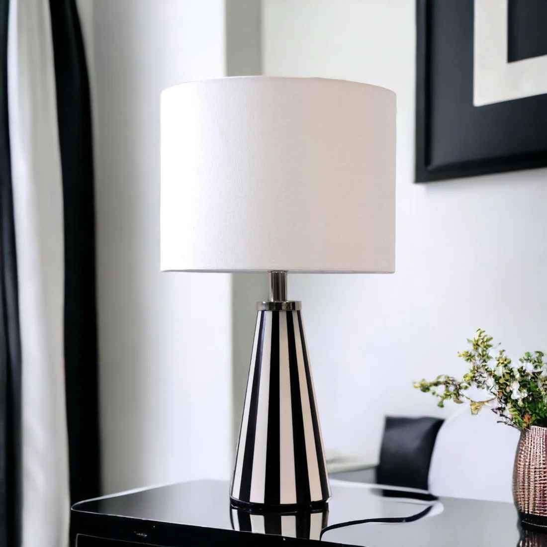 Vicia Table Lamp