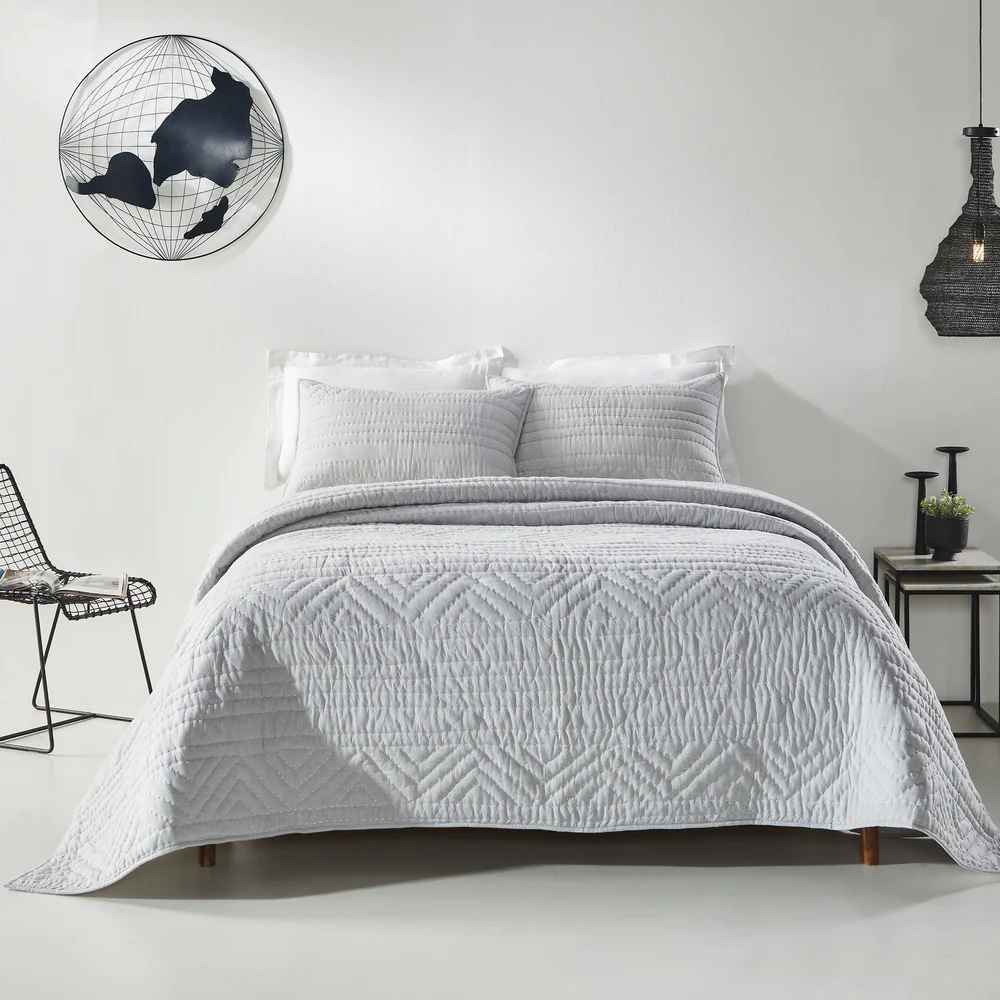 Hemera Embroidered Bedding Set