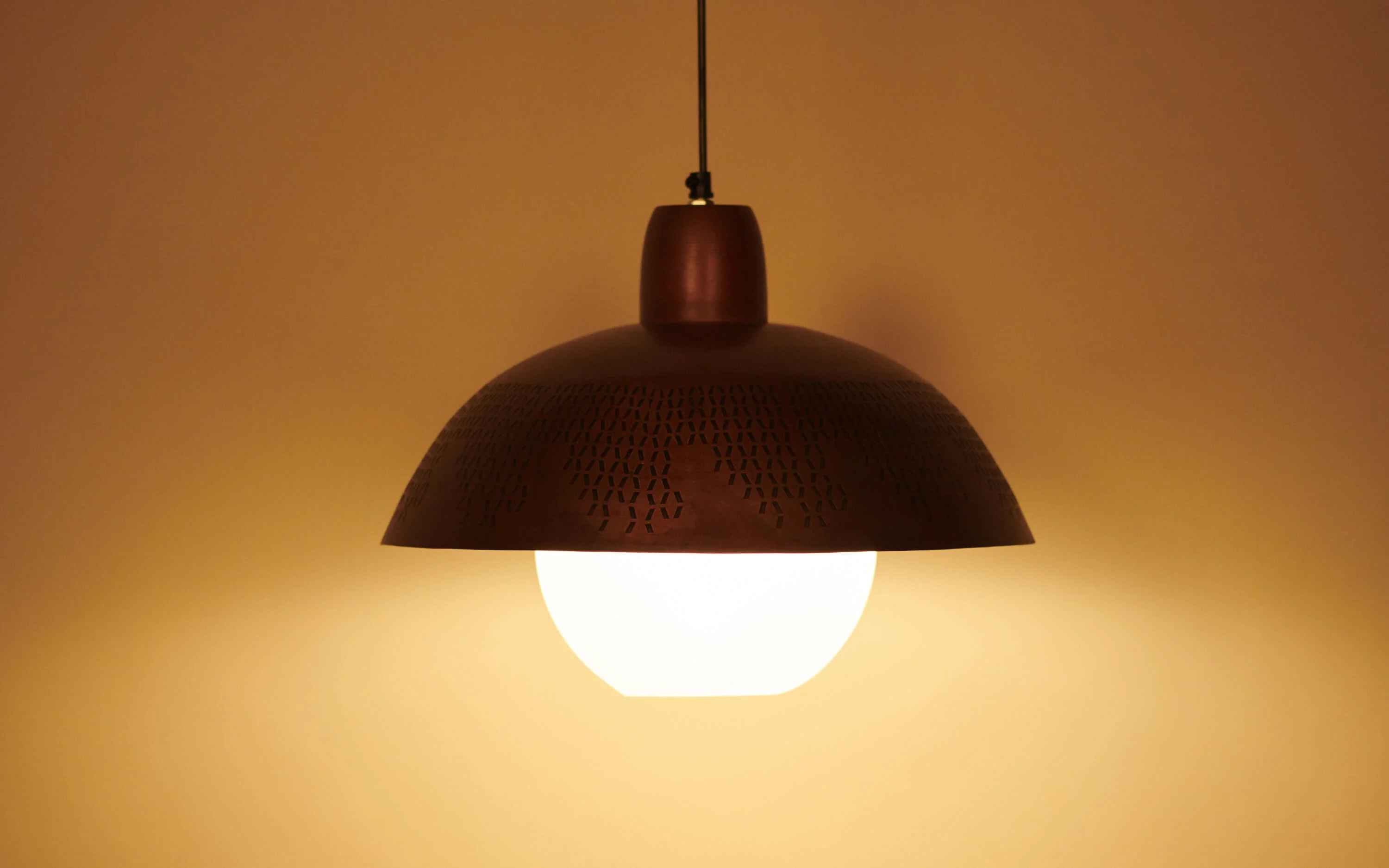 Kuru Hanging Lamp